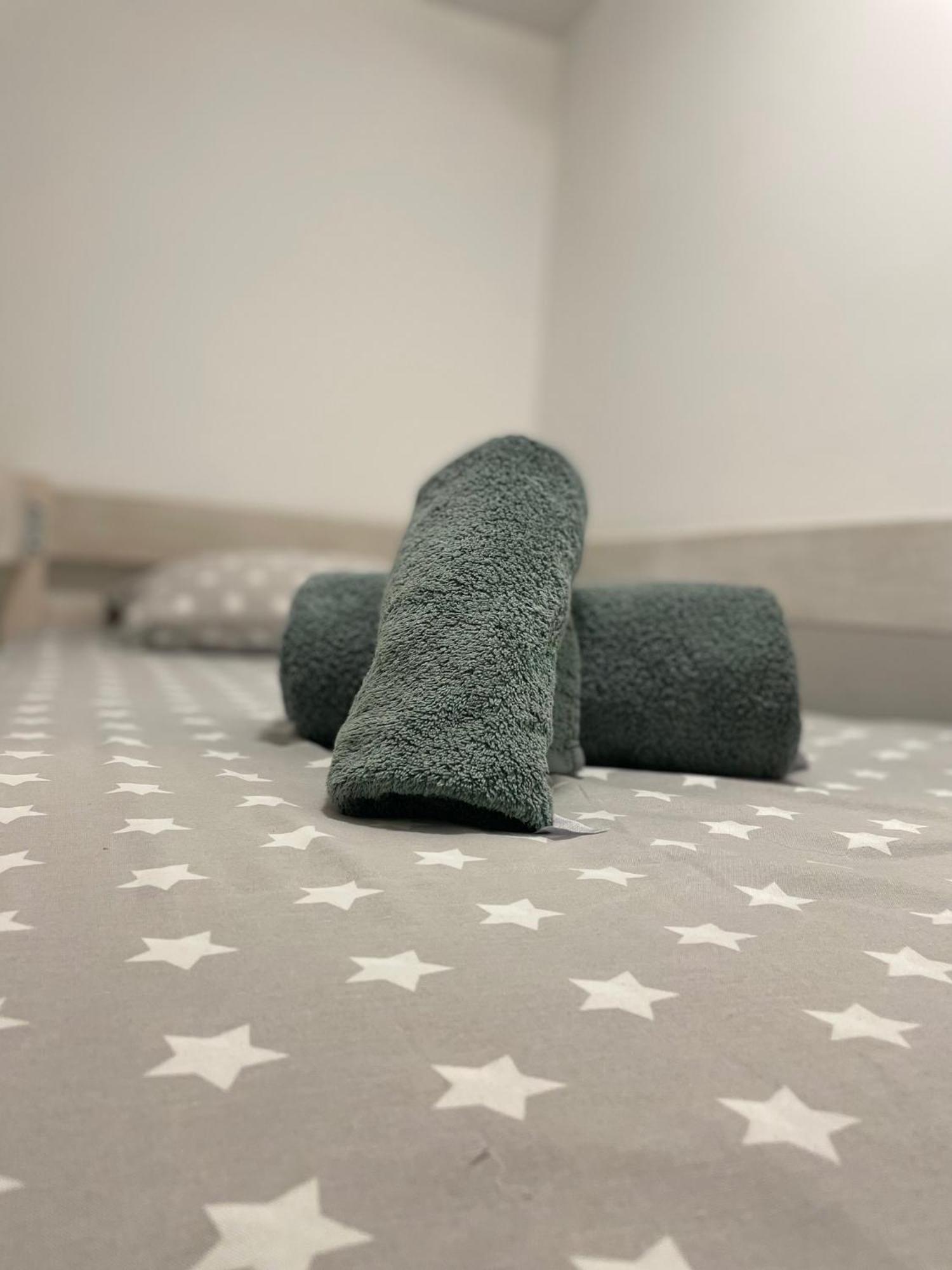 Melani*** Apartment Новаля Екстериор снимка